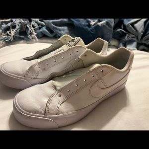 Womens nike tennis shoes